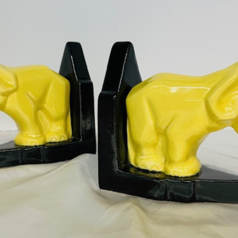 Vintage Ceramic Elephant Bookends
Black Yellow
Size: 5.5x5H
