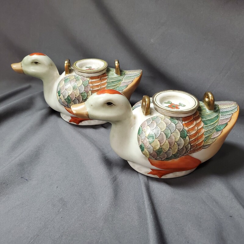 Pair Mid Century Duck Teapots Made in Macau, Size: 9L