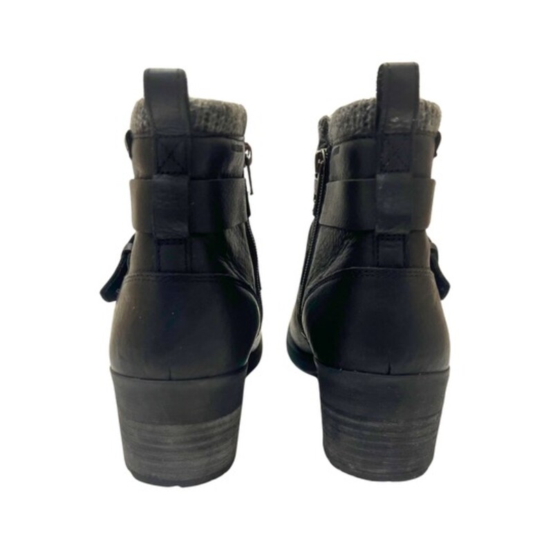 Merrell Shiloh Boots
Waterproof great for winter conditions.
Full grain leather upper with waterproof functionality.
Inside zipper closure.
Textile lining with woven knitted trim.
Recycled EVA foam insole.
Steel shank in midsole for support.
Color: Black
Size: 9