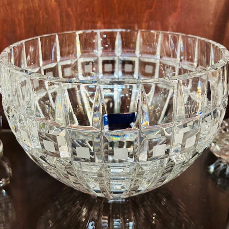 Waterford Marquis Bowl
Clear
Size: 7.5 x 5.5 H