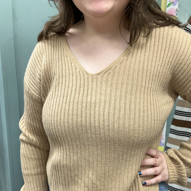 lovin this vneck ribbed cropped sweater<br />
super comfy paired with some denim<br />
<br />
Wild Fable, Tan, Size: Xl