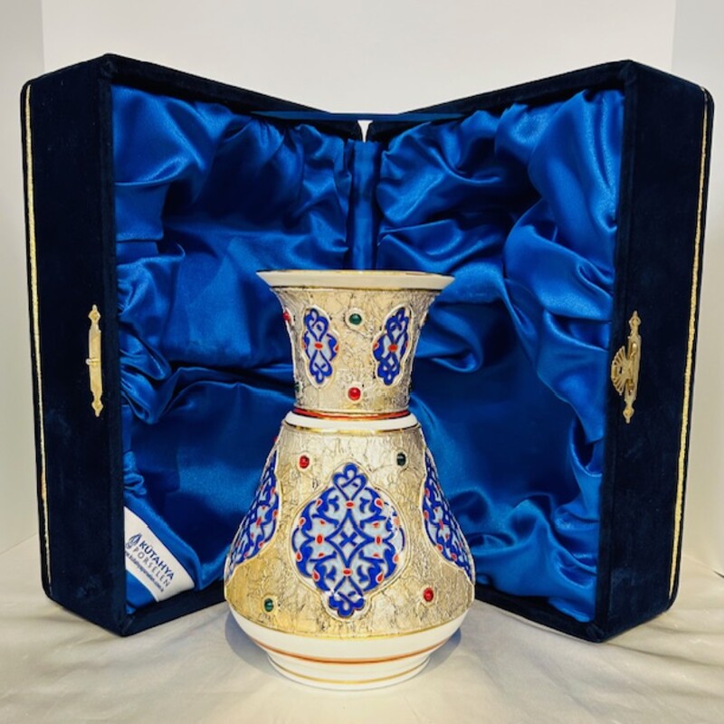 Kutahya Porselen Ornate Turkish Vase
Silver Blue Red White
Size: 6 x 8.5H