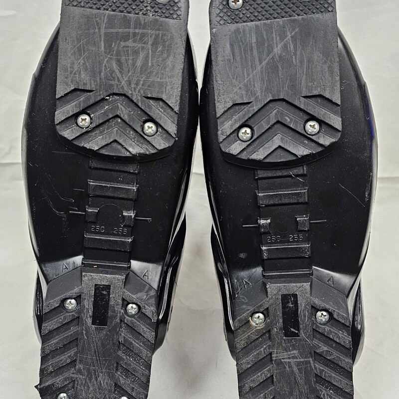 Tecnica Easy Rear Entry Men's Ski Boots, Mondo Point 25.5, Size: 7.5, pre-owned in good shape