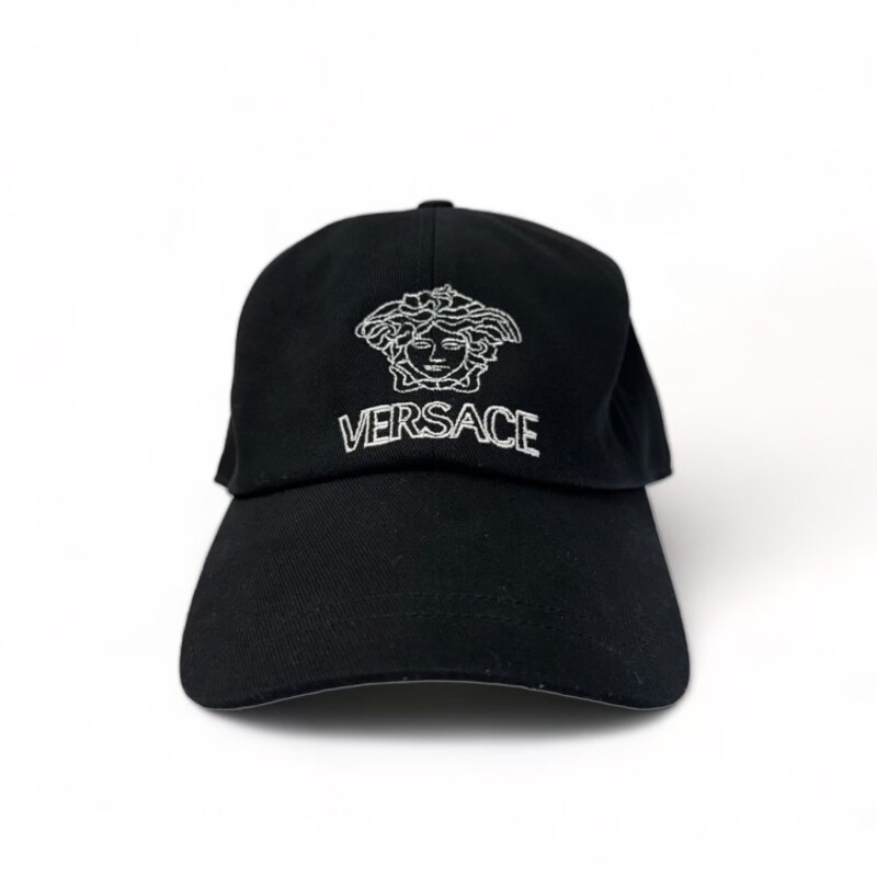 Versace Medusa Baseball Hat
This cotton baseball cap features a studded Medusa motif at the front, an embroidered logo on the back and an adjustable strap
Medium
Size:58cm