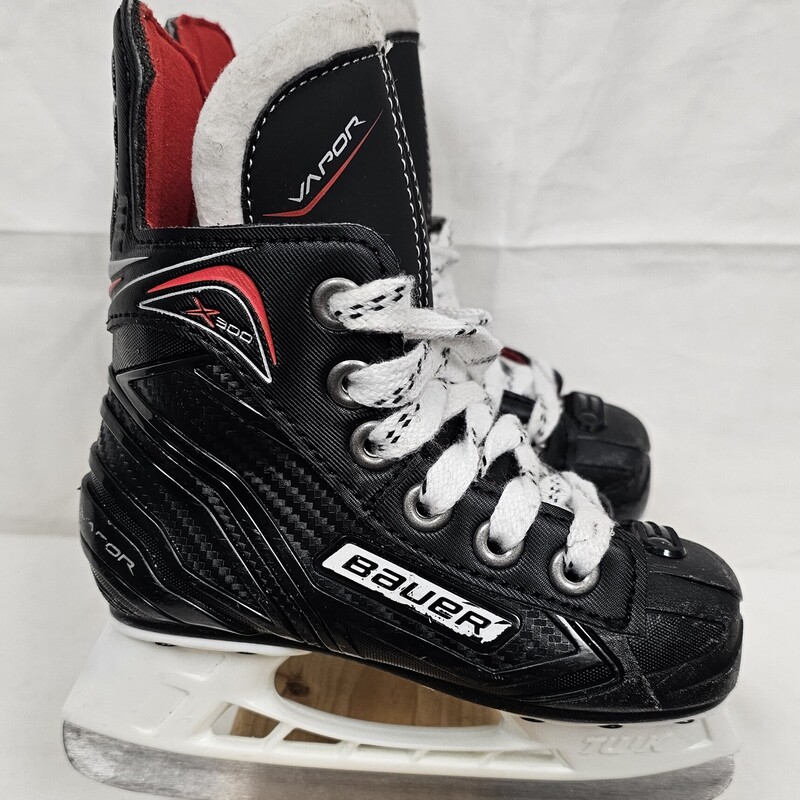 Pre-owned Bauer Vapor X300 Hockey Skates, Size: Y7