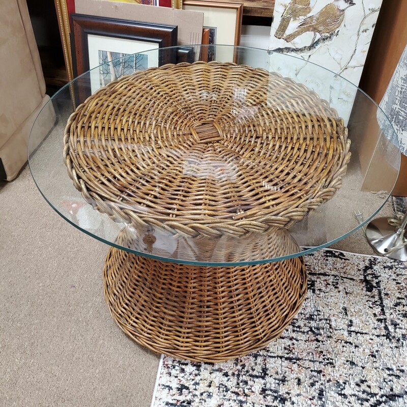 Vtg Wicker Accent Table, Size: 30x21