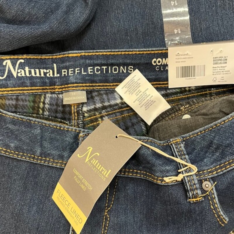 New Natural Reflections Jeans
Comfort Stretch
Relaxed Straight Leg
Flannel Lined
Denim with Green, White, Blue, and Black Plaid
Size: 14