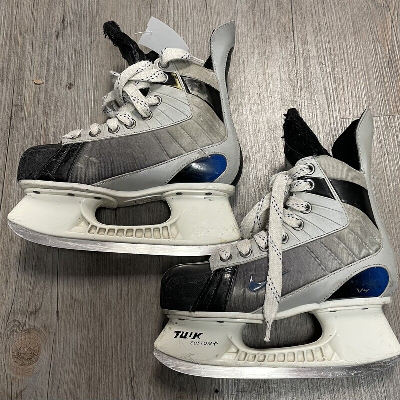 Nike V4 Hockey Skates, Grey, Size: 2Y