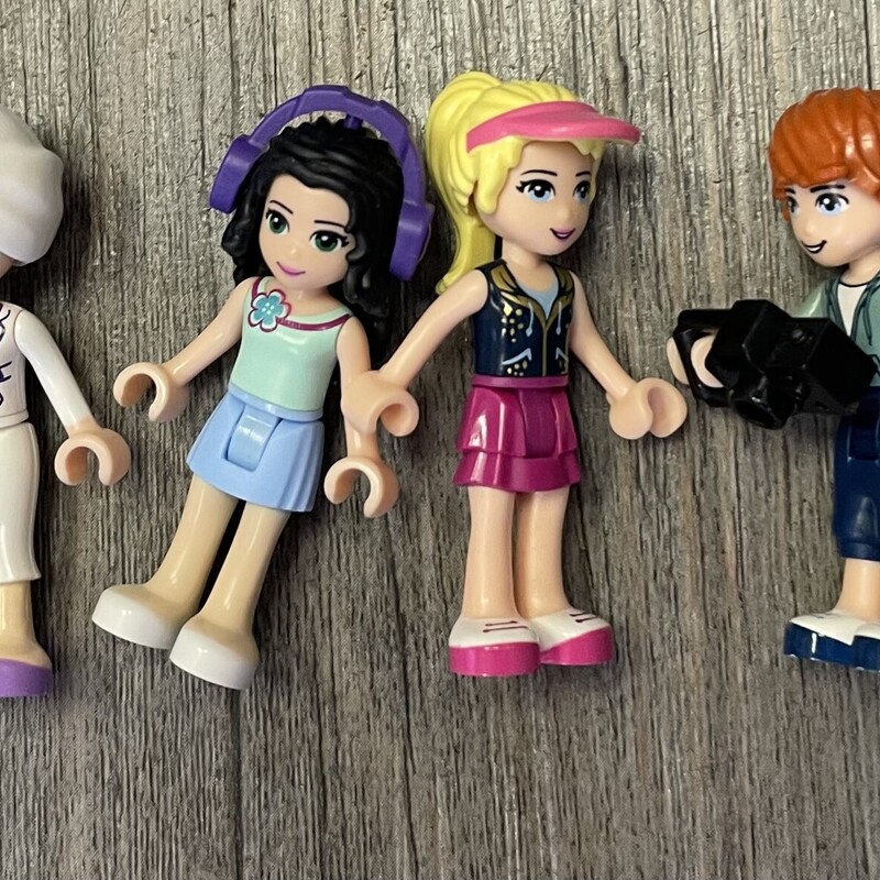 Lego Friends 41058, Multi, Size: Pre-owned<br />
Includes 4 mini figurines<br />
Booklet<br />
AS IS