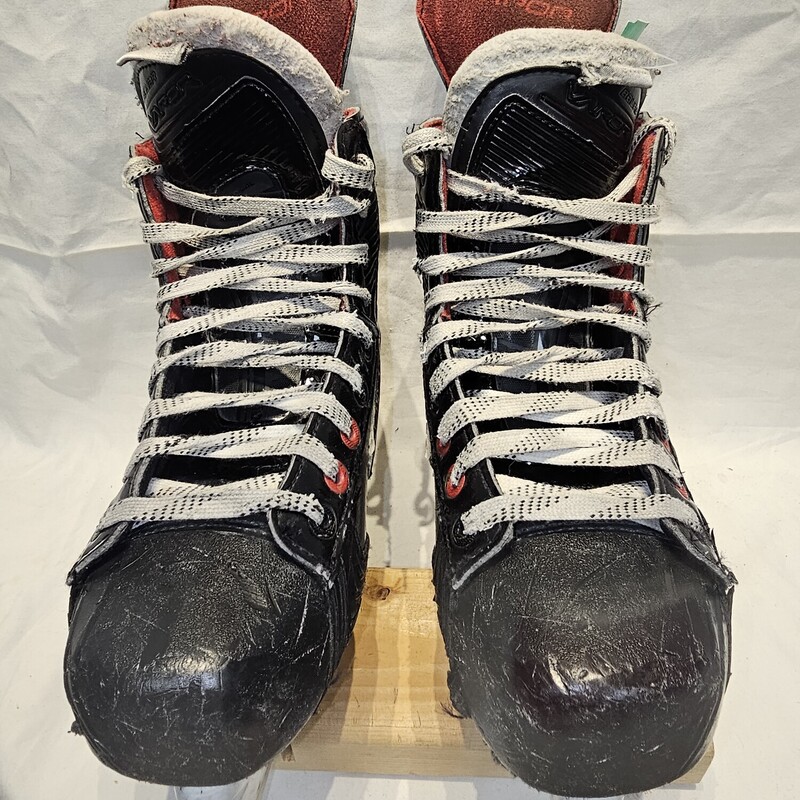 Pre-owned Bauer Vapor X900 Hockey Skates, Skate Size: 5.5