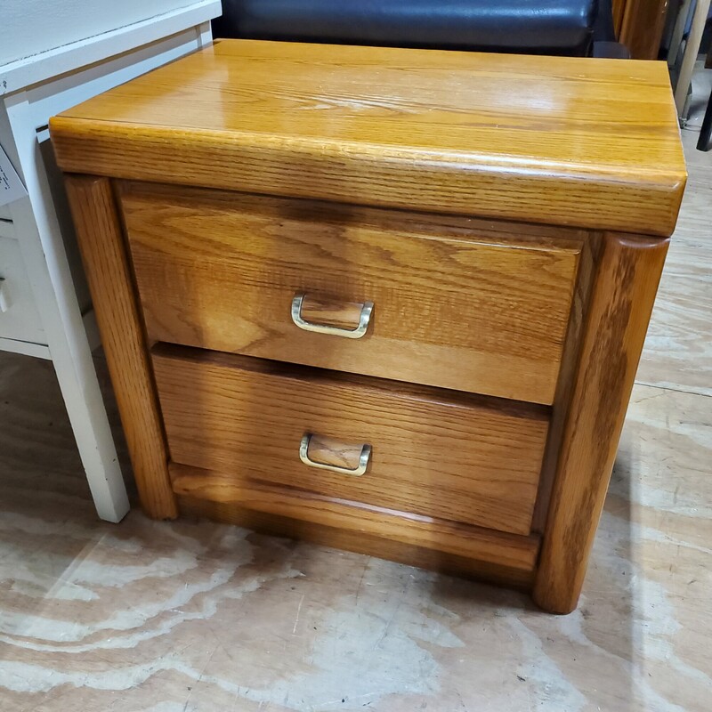 2 Dr Nightstand