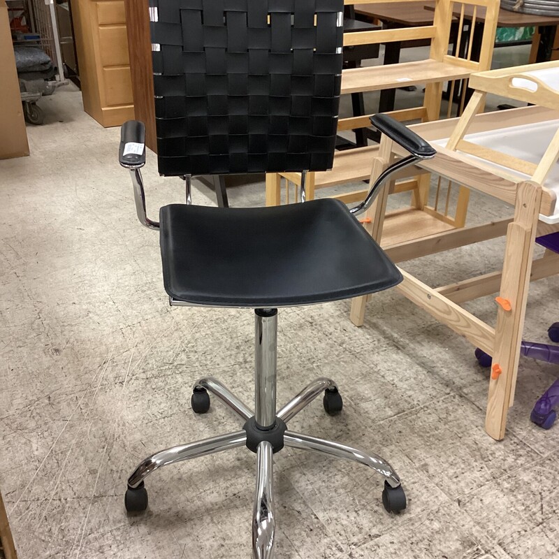 Strap Adjustable Chair