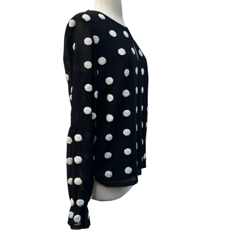 Long Tall Sally Blouse
Amazing Textured Polka-Dot Pattern
Balloon Sleeve
Black and White
Size: Medium