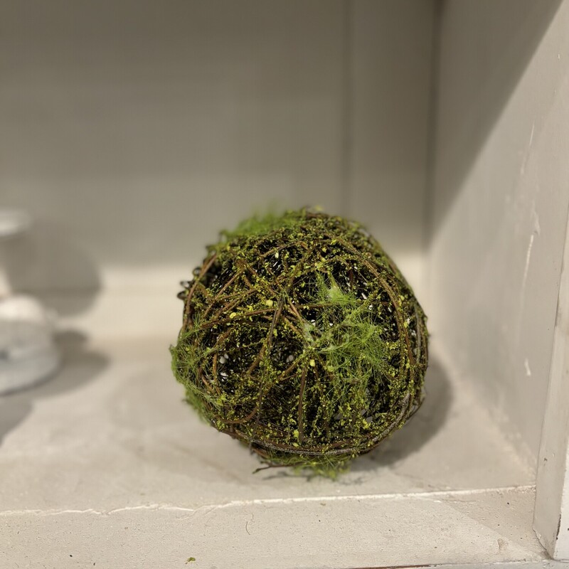 Mossy Twig Ball 5in
