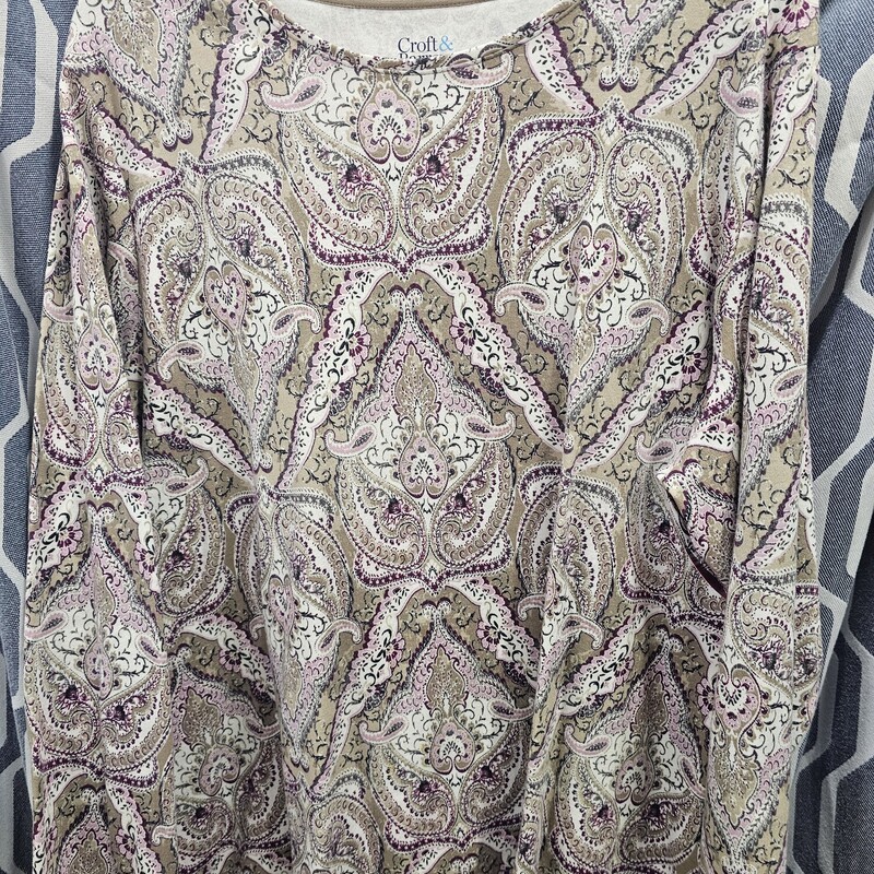 Long sleeve knit top with crew neckline in beige with white, pink and burgandy paisley design
