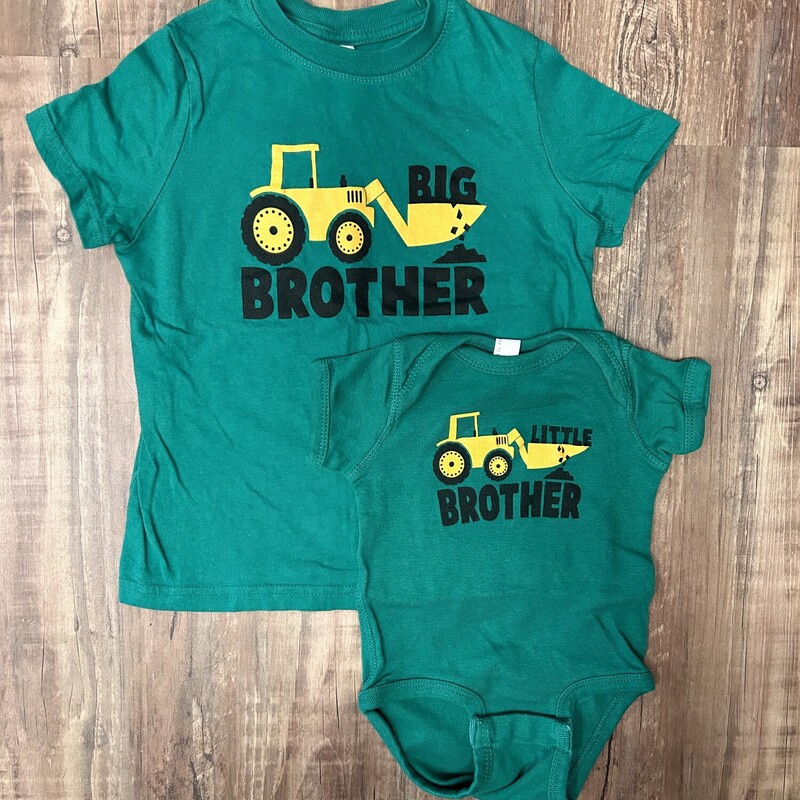 Big/Little Bro Tractor 2p, Green, Size: 4 Toddler

4T Big Bro Tee
6mo Little Bro Bodysuit