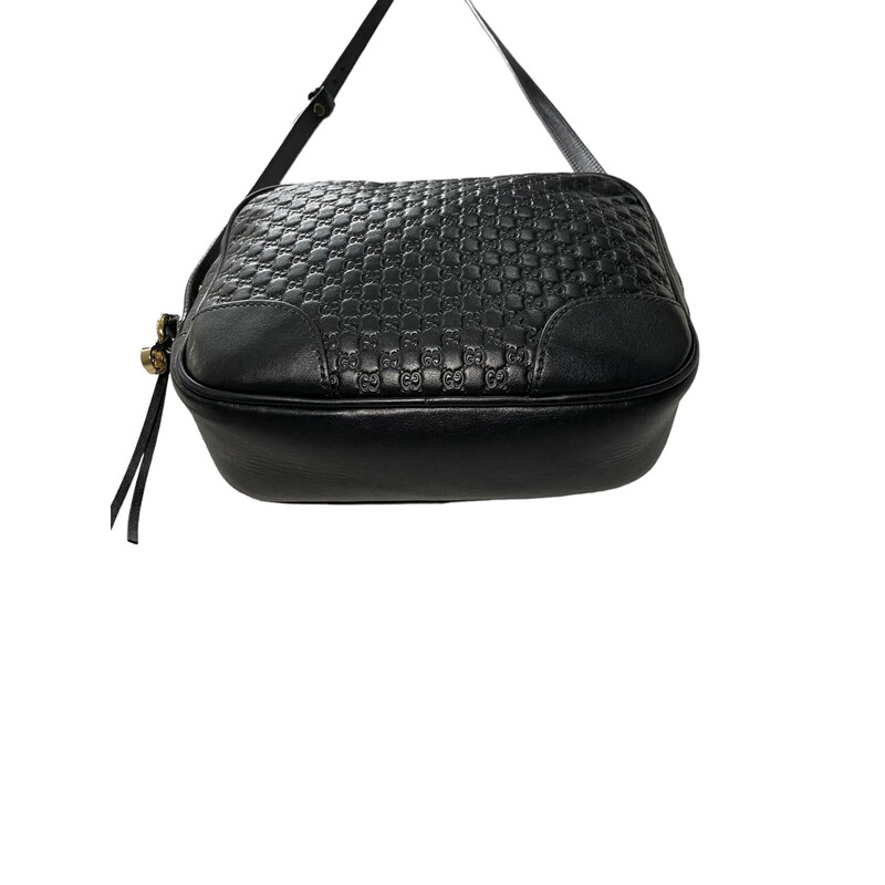 Gucci Bree Disco Leather Crossbody

Dimensions:
8.5W x 7H x 3D
20-23 strap drop

Color: Black