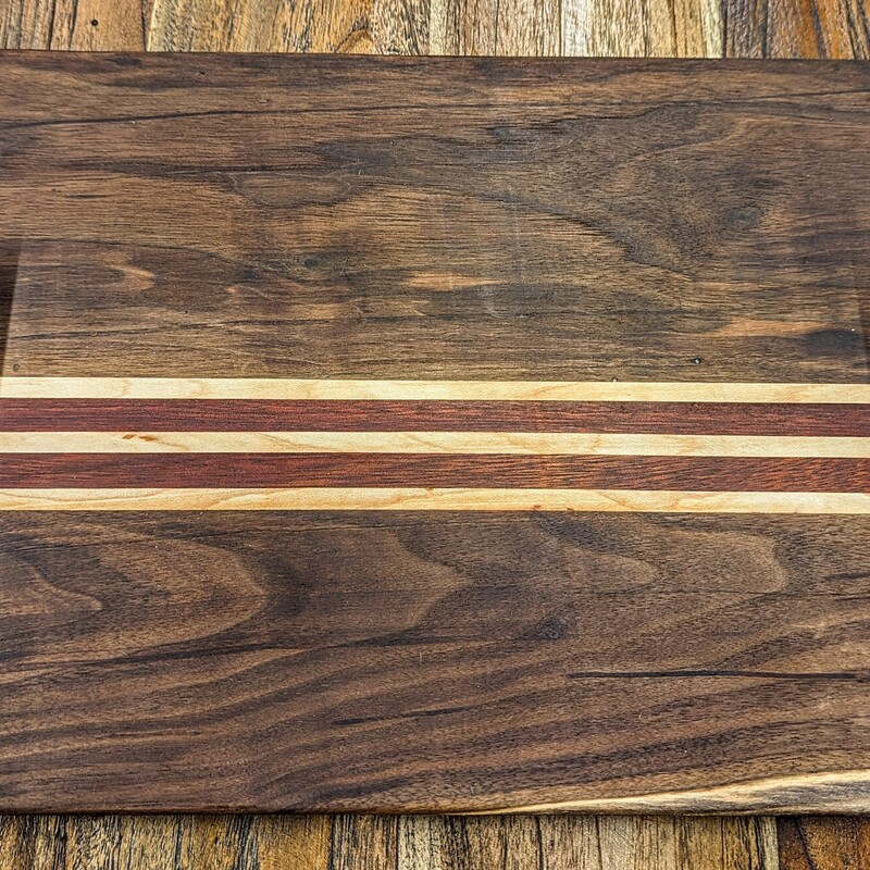 Artisan Wood Iron Tray
Artisan Maple Wood Tray with Black Iron Handles
Size: 17x12W