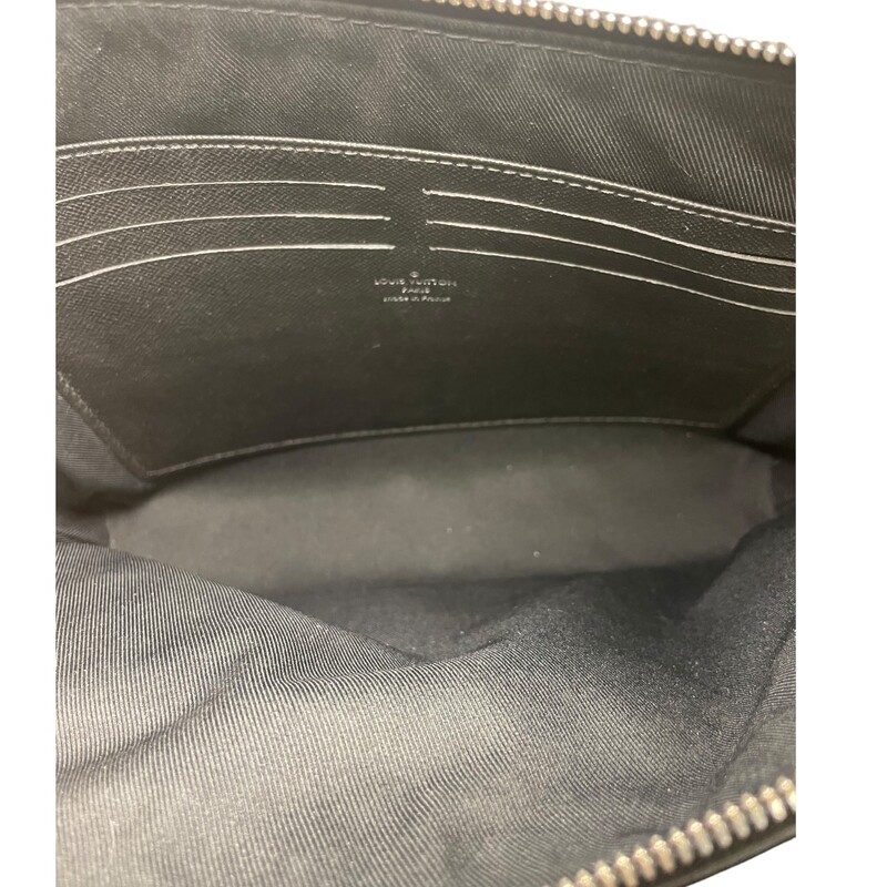 Louis Vuitton Standing Pouch<br />
Color: Graphite<br />
<br />
Date Code: Chipped<br />
<br />
Dimensions:<br />
21 x 27 x 5 cm<br />
(Length x Height x Width)