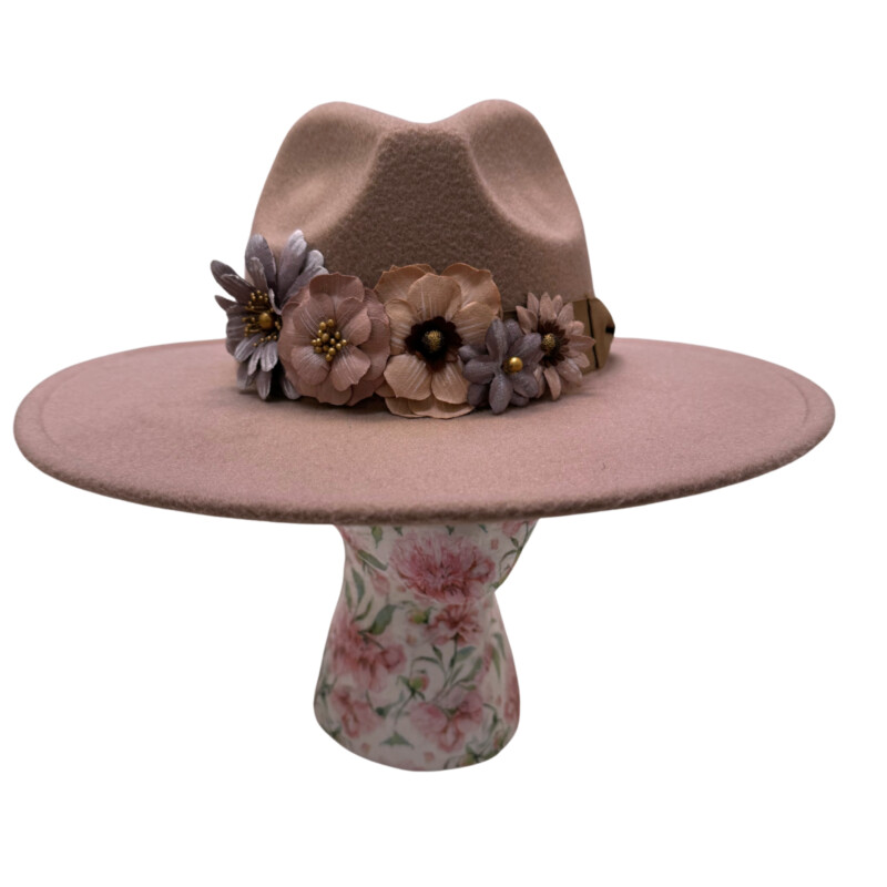 Floral Cowbay Hat
Rose with Lilac
One Size Fits Most