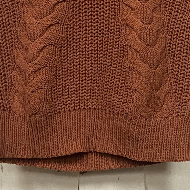 Rust Cable Slvlss Sweater<br />
Rust<br />
Size: Small