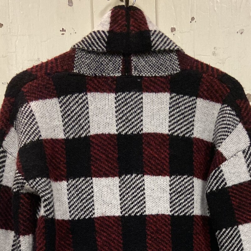 Red/blk/wt Check Cardigan<br />
Red/blk<br />
Size: XS/S
