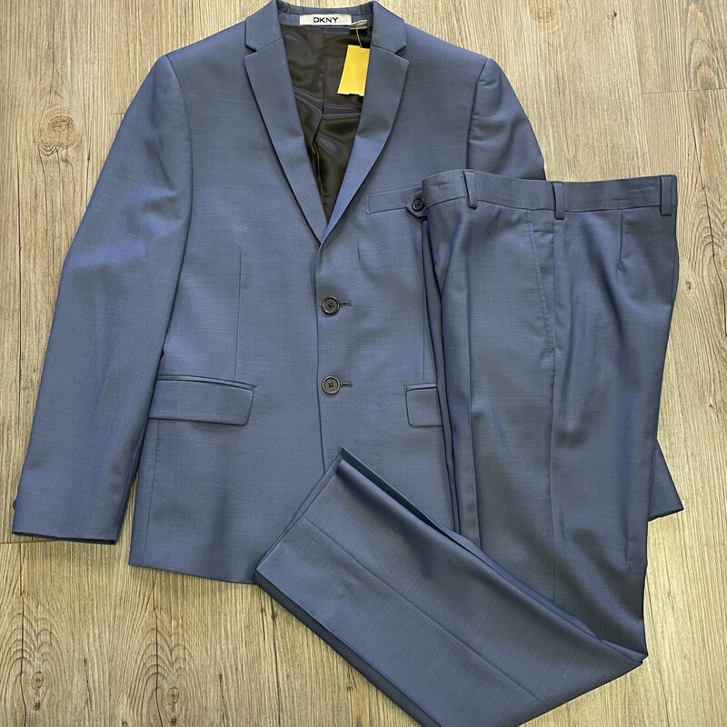 DKNY Suit 2pc Set, Blue, Size: 12Y
100% Wool
Hemmed Pants