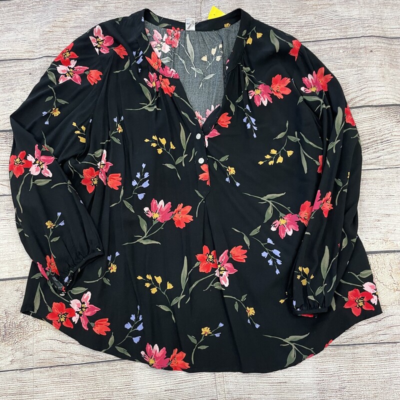 Black long sleeves top with flowers v neck