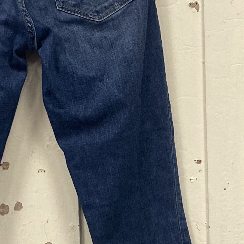 Den Frayed Jeans
Blue
Size: 4