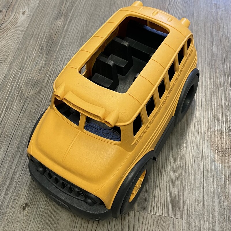 Green Toys School Bus, Yellow, Size: 24M
Missing one hub cap.