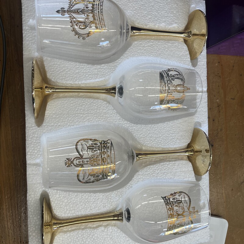 Set of 4 Parish Line 9in Long Stem Wine Glasses, Limited Edition Mardi Gras Royalty Line, Discontinued<br />
New/Unused