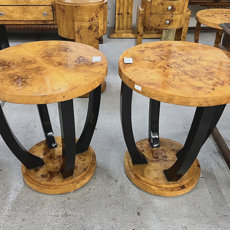 Round Art Deco Table<br />
J474<br />
27in high, 23.5in diameter