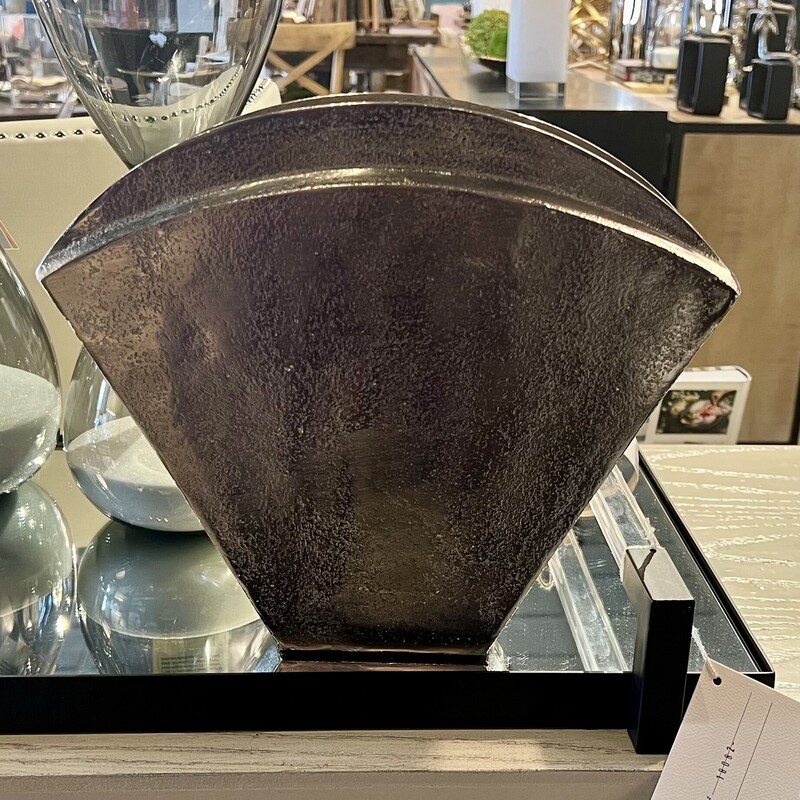 Silver Clam Vase, None, Size: 12 X 10