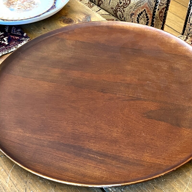 Round wood tray
Size: 19Diam