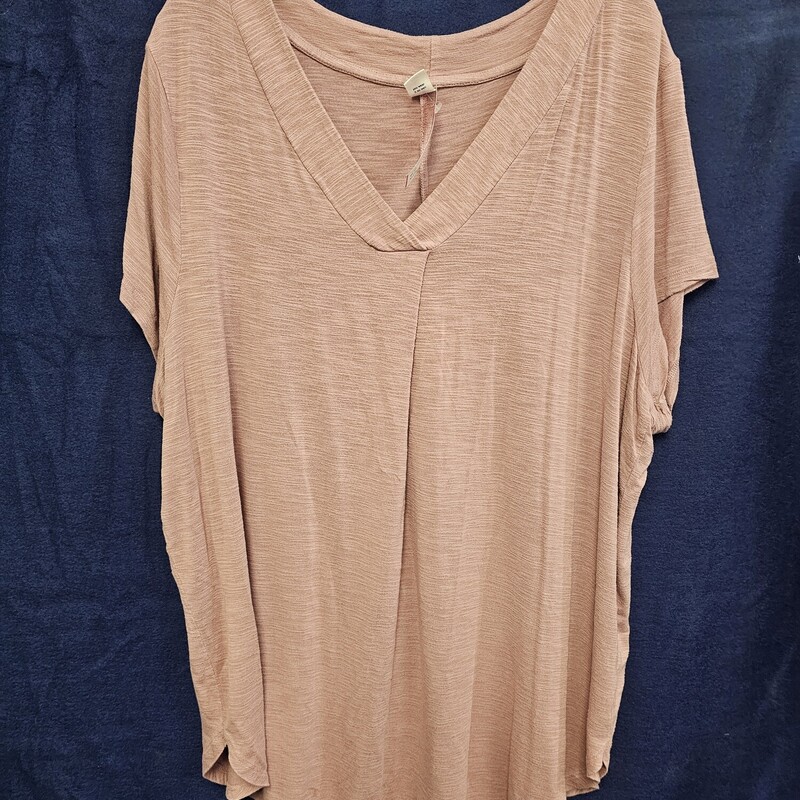 Short sleeve knit top in a mauve pink