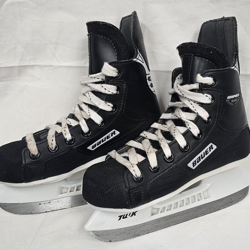 Pre-owned Bauer Impact 100 Hockey Skates, Size: Y13. Shoe size 1 = Skate size Y13. Still in great shape