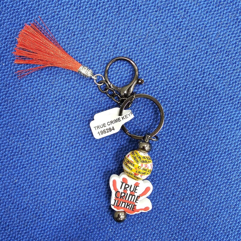 TRUE CRIME KEYRING, RED, Size: None