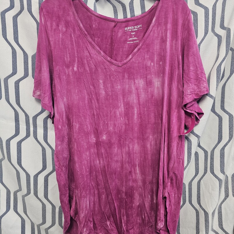 Short sleeve tee with v neck in a purple tie dye wash