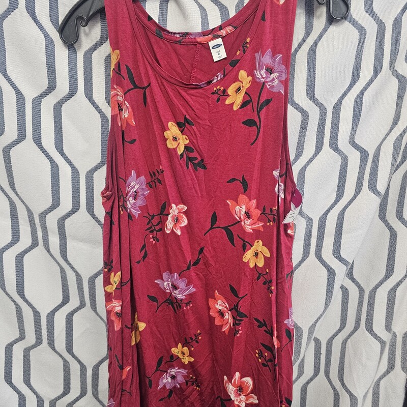 Cute tank in a red burgandy with floral print.