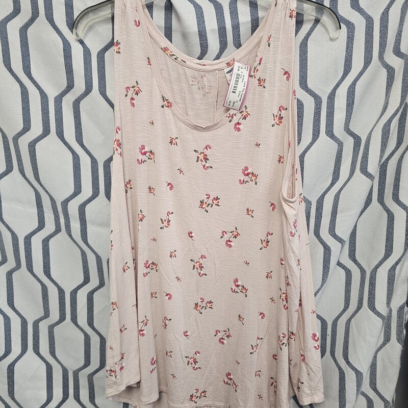 Cute knit tank in soft pink with floral print.