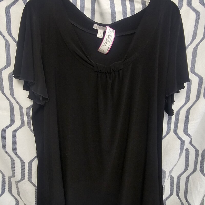 Short sleeve knit top in black with ruffle sleeves