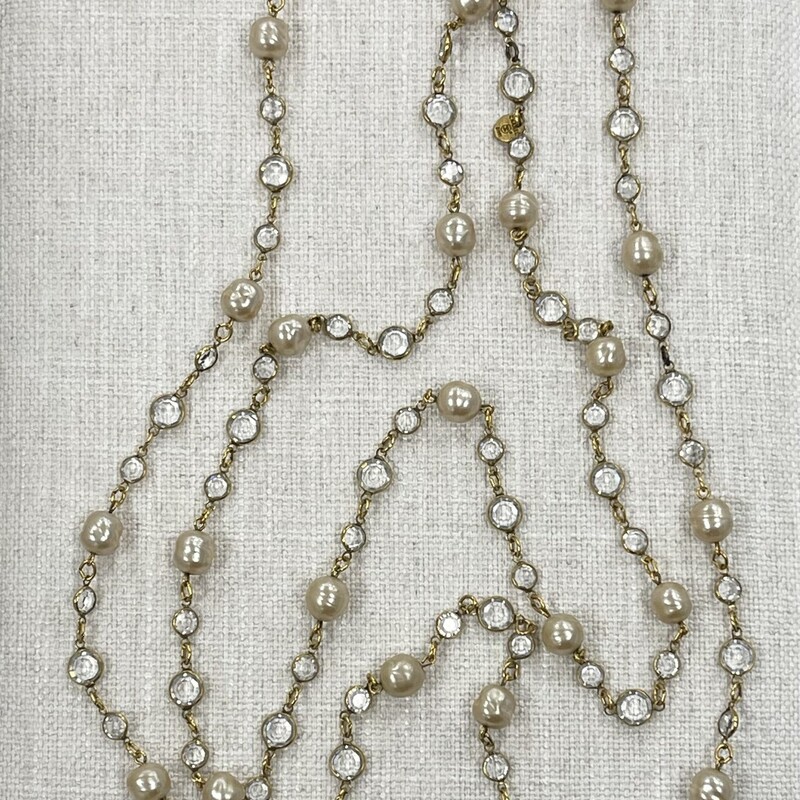 Chanel Baroque Pearl & Crystal Necklace<br />
c.1981, Size: 62 inches