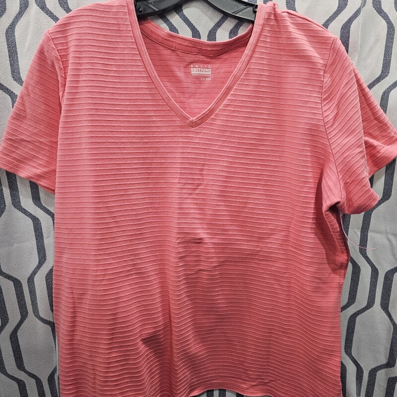 Short sleeve knit top in pink with ribbing