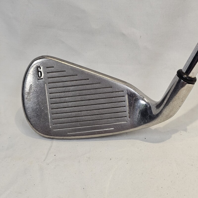 Callaway Big Bertha 6 Iron Golf Club<br />
Size: Mens 37.5 inch<br />
Right Hand<br />
Percision Micro Taper Shaft<br />
Flex: Regular<br />
<br />
Gently Used: Excellent Condition
