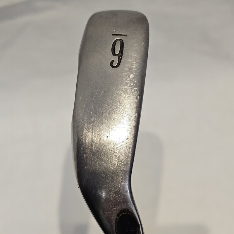 Callaway Big Bertha 6 Iron Golf Club
Size: Mens 37.5 inch
Right Hand
Percision Micro Taper Shaft
Flex: Regular

Gently Used: Excellent Condition
