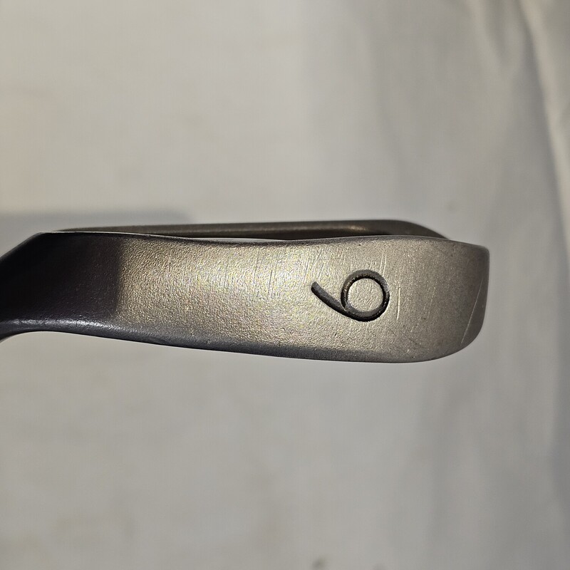 Ping i3+ 6 Iron Golf Club (White Dot)
Size: Mens 38 inch
Right Hand
True Temper Shaft
Flex: Stiff

Gently Used: Excellent Condition