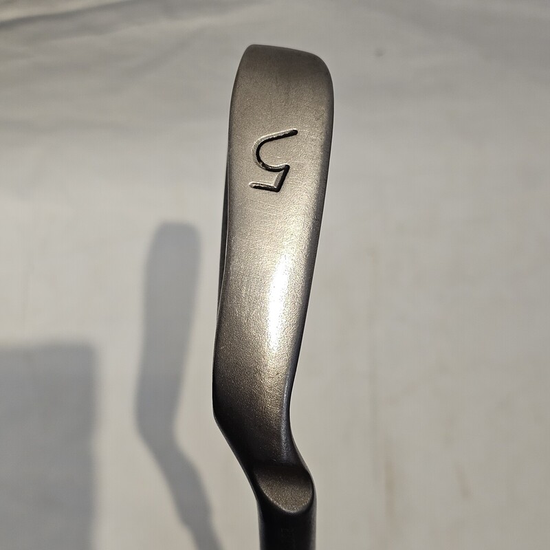 Ping i3+ 5 Iron Golf Club (White Dot)
Size: Mens 38.5 inch
Right Hand
True Temper Shaft
Flex: Stiff

Gently Used: Excellent Condition