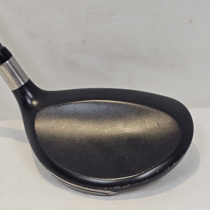 Cleveland HiBore Fairway 3 Wood, 15 Degree 3 Wd, Size: Mens 43 inch<br />
Right Hand<br />
<br />
Fujikura Graphite Shaft, Flex - S, Torque - 3.4, Kickpoint - Low, Tip - .350<br />
<br />
Gently Used: Great Condition
