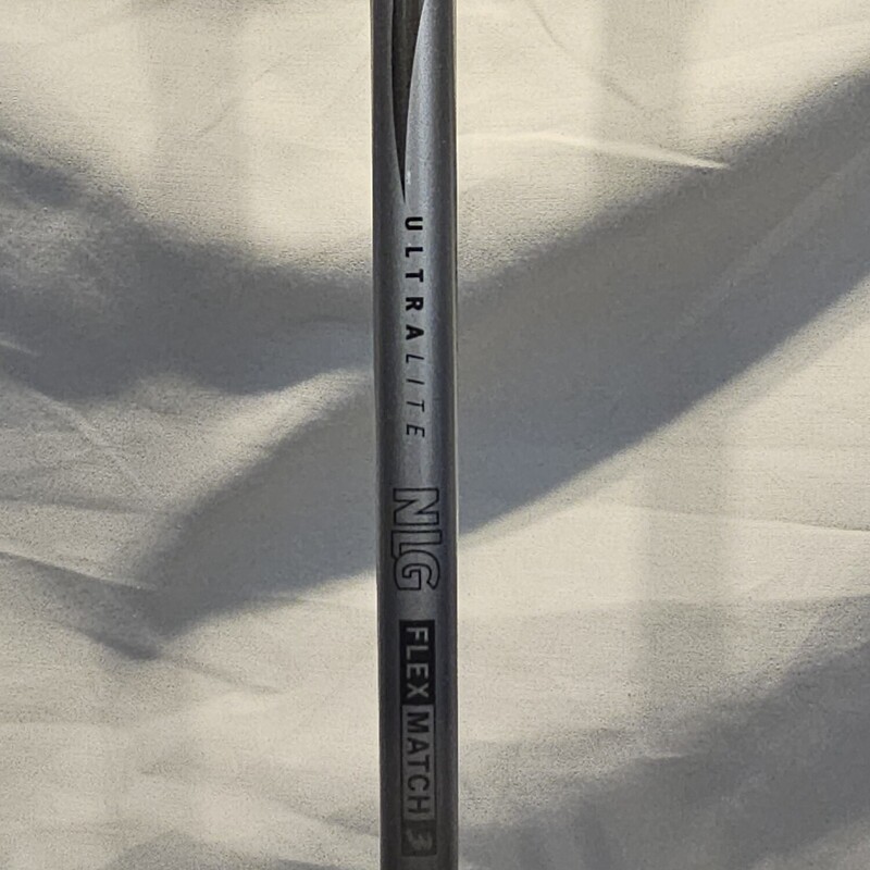 Nancy Lopez RAE Tae Lopez Fairway Wood, 18 Degree 3 Wood, Lopez Ultralite Flex - Match 3 Shaft, Size: Wms RH<br />
Head Cover Included<br />
<br />
Gently Used: Like New Condition