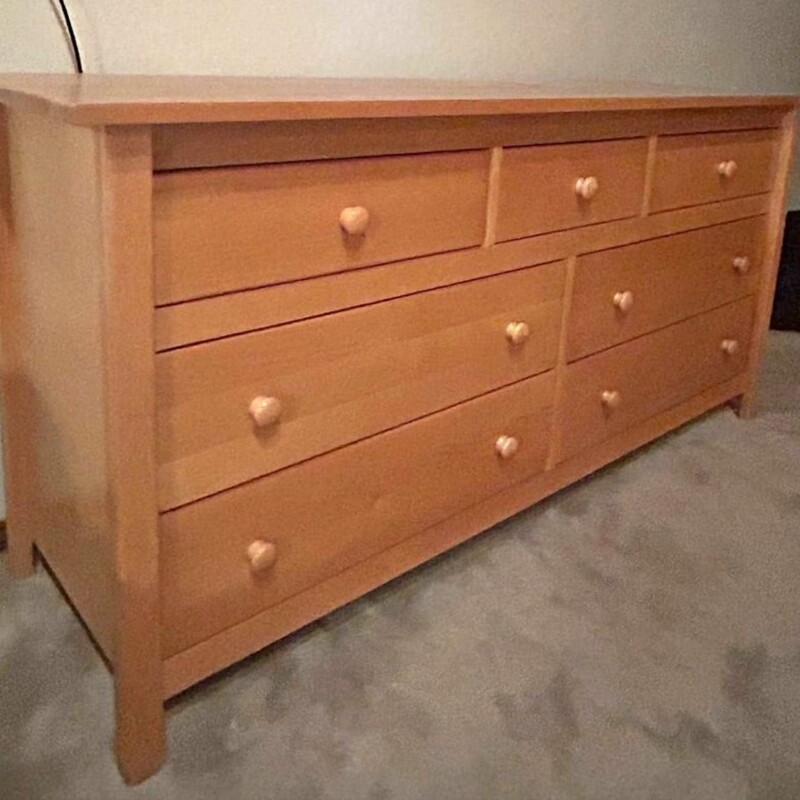 Nordwin Maple Wood Dresser<br />
<br />
Size: 52Lx18Dx30H